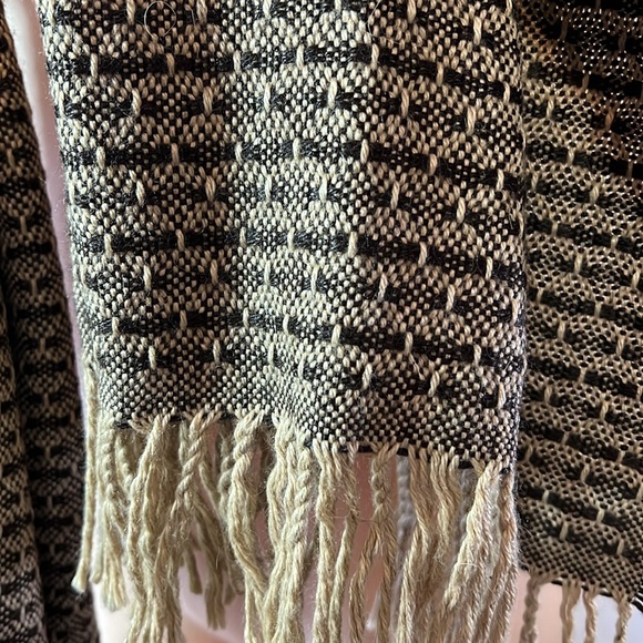 Unisex Brown Tan Fringe Edge Scarf - Picture 2 of 5